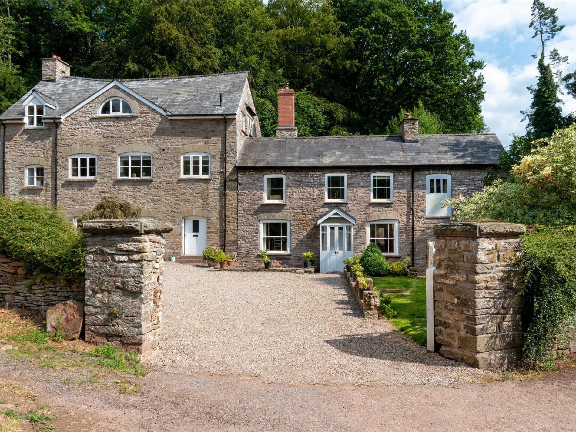4 Bed In Hay-On-Wye Town Bn116 빌라 외부 사진